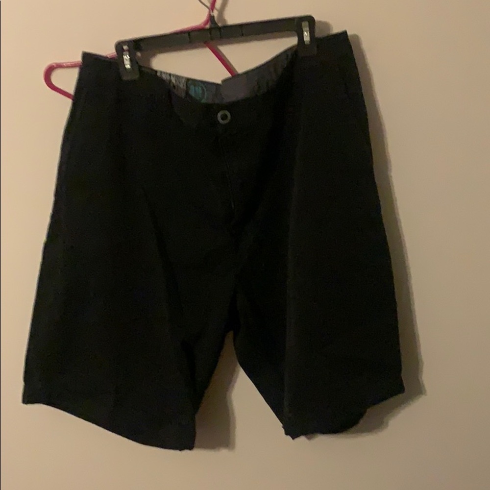 40” waist Volcom shorts